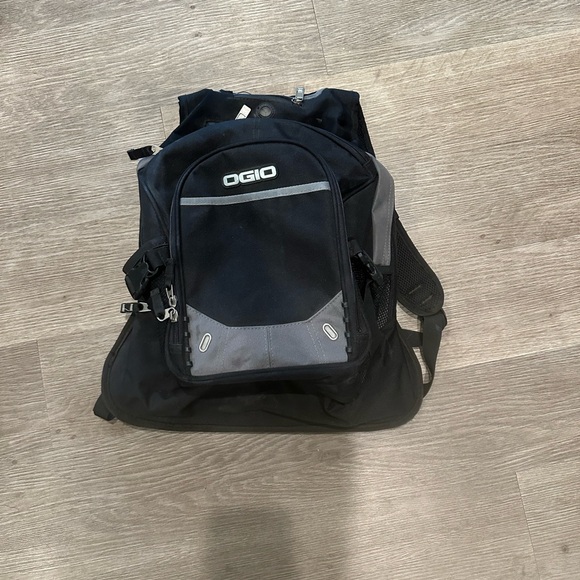 OGIO Other - OGIO Street Black and Gray Backpack